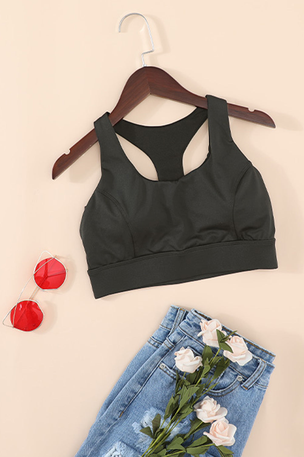 Cut Out Wireless Sports Bra