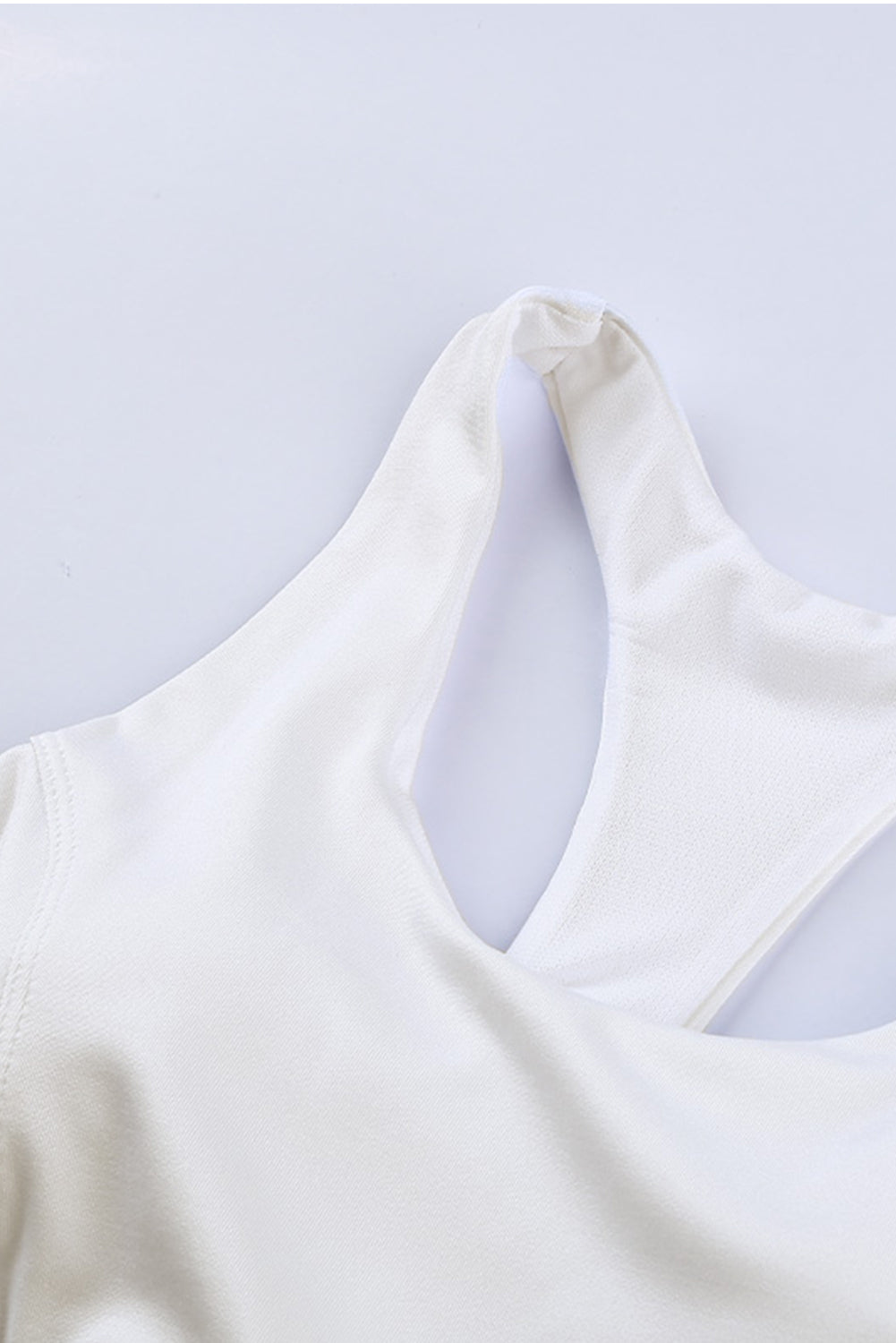 Cut Out Wireless Sports Bra
