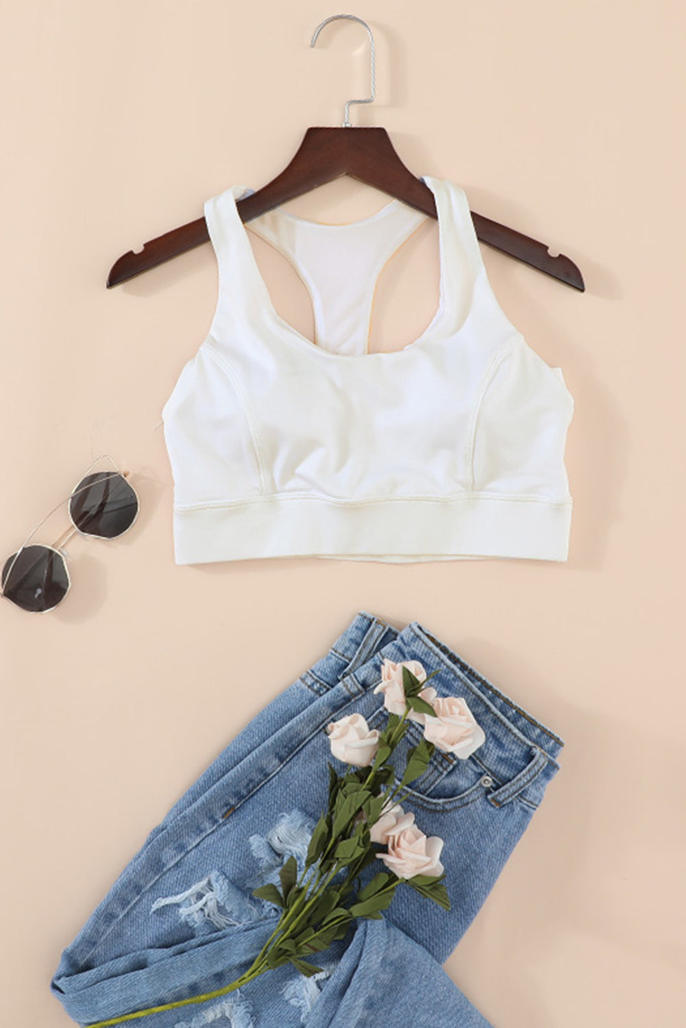 Cut Out Wireless Sports Bra
