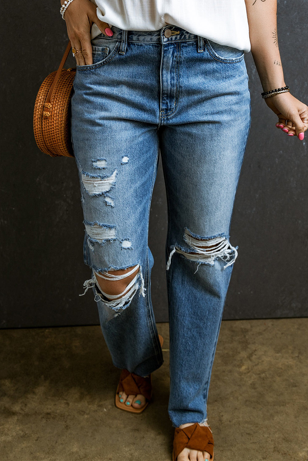 Distressed Straight Leg Jeans