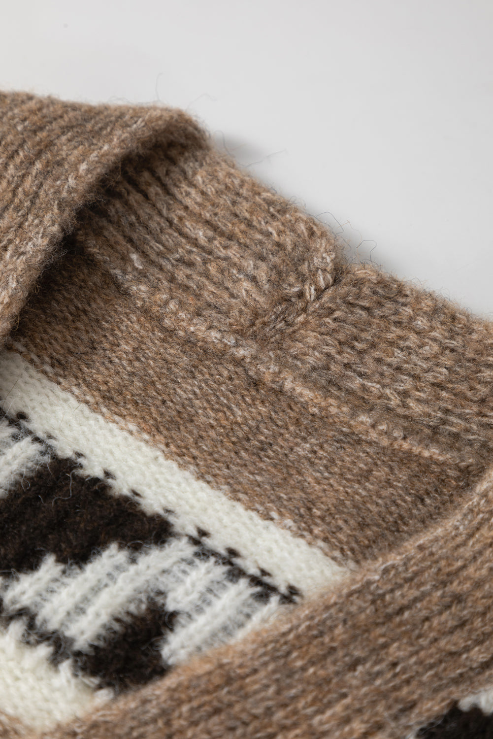 Geometric Pattern Cardigan